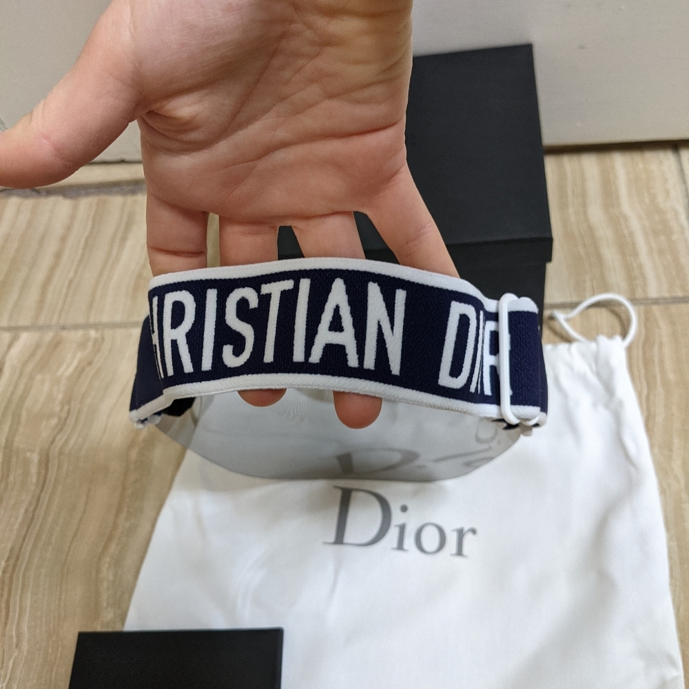 Christian Dior Navy White Trim Visor Hat - Picture 6 of 12